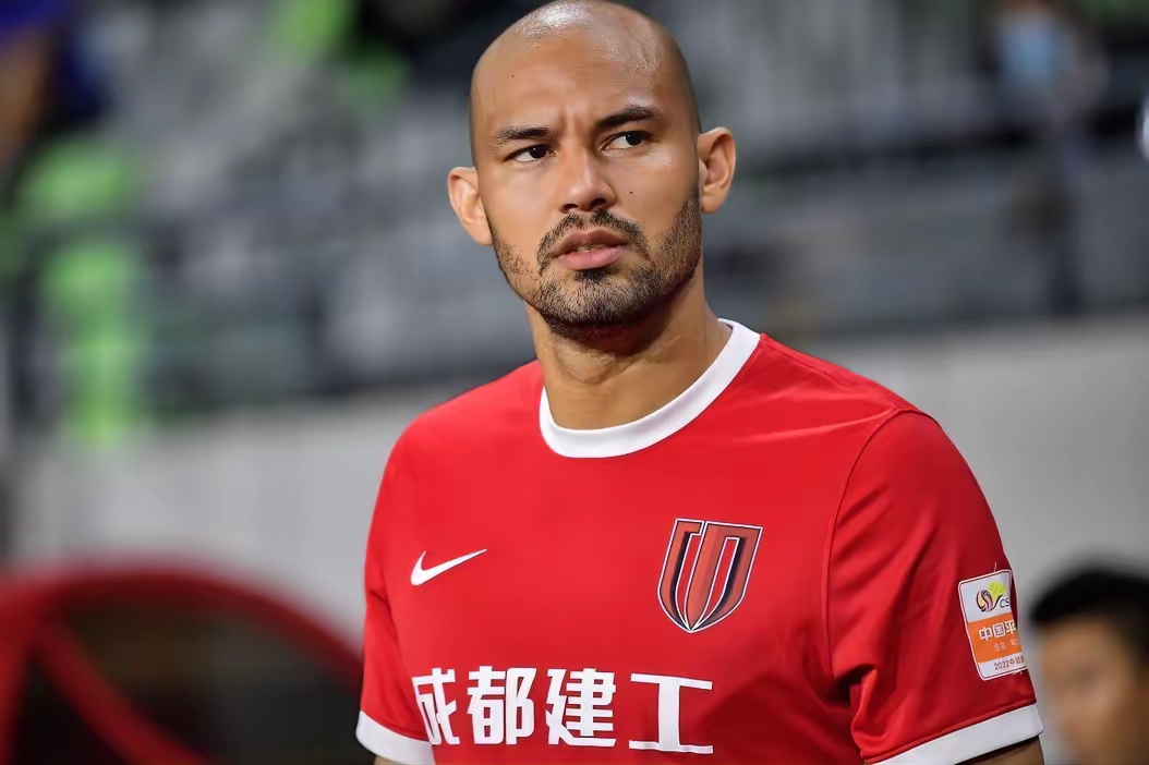 LOL官网-关于成都蓉城今晚再遭质疑；志在德甲名次提升；目标明确；控场能力受关注的信息