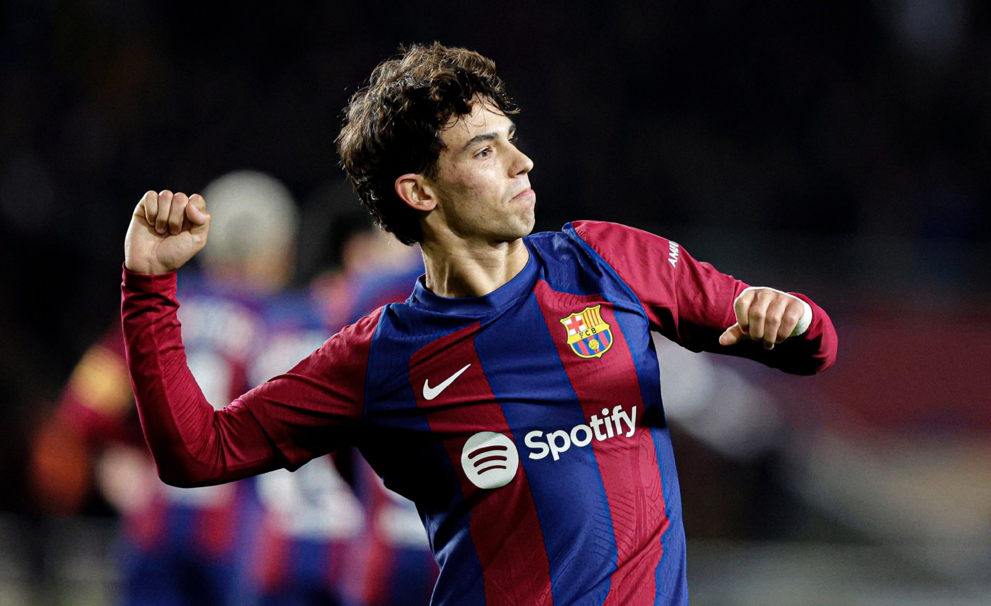 英雄联盟2025总决赛-赛地聚焦：西甲窗口期热度飙升，巴塞罗那主帅复盘，态度坚定，医务组通报恢复的简单介绍