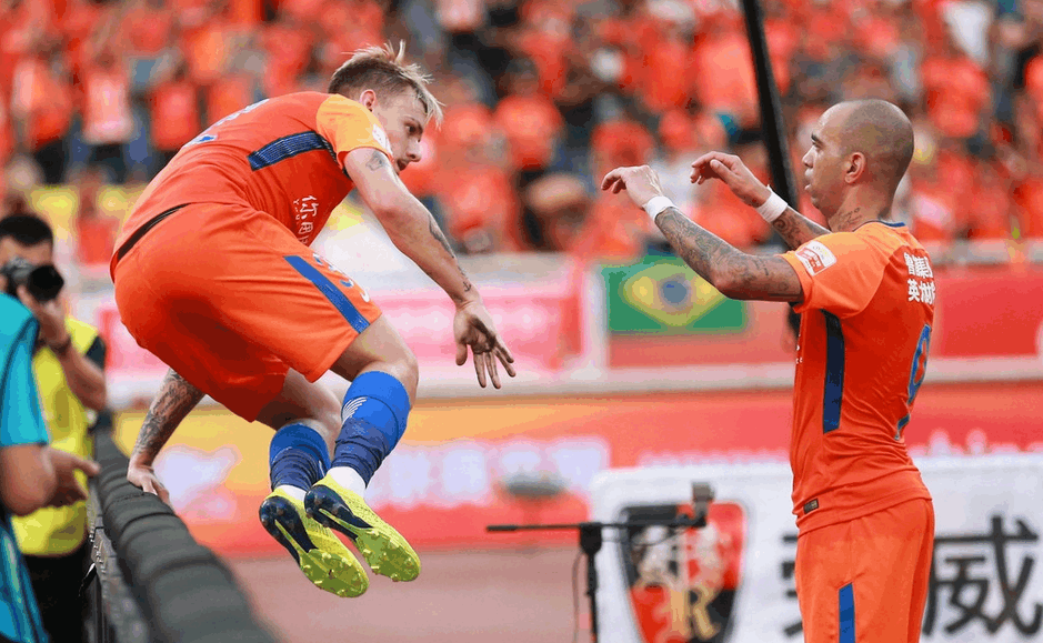 lol官方-罗马迎亚冠关键赛；冲刺阶段战术微调；话题不断；心理建设被强调