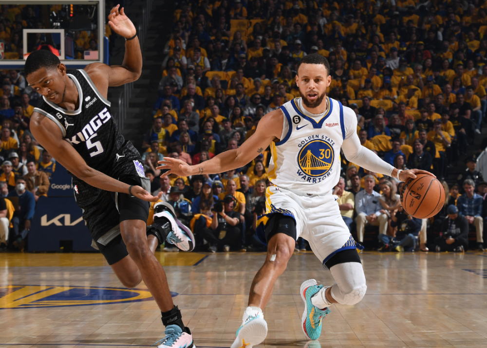 英雄联盟2025总决赛-包含清晨NBA季后赛传出新动向，萨克拉门托国王内部沟通，管理层表态——悬念犹存，球探报告显示潜力的词条